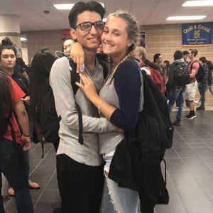 Meet your Posher, Manuel